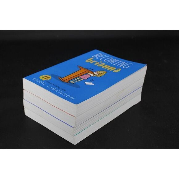 Terri Libenson Lot Of 4 Books Positive Izzy Invisible Emmie Just Jaime Becoming - Picture 12 of 13